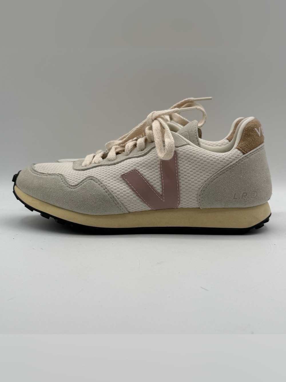 VEJA SDU Alveomesh Mesh Runner Sneakers Shoes Size 7 Light Pink Gray